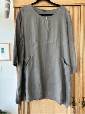 ViVi Olive Linen Tunic XL